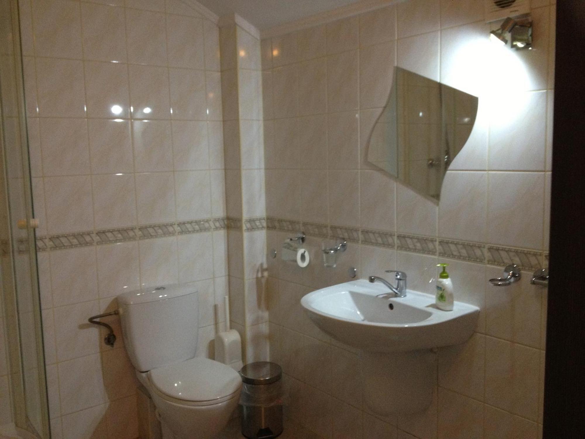Bełchatów Laura Bed & Breakfast 部屋 写真