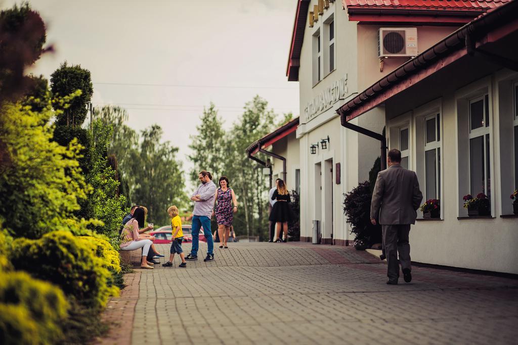 Bełchatów Laura Bed & Breakfast エクステリア 写真